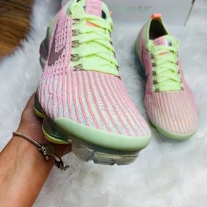vapormax flyknit 3 barely volt